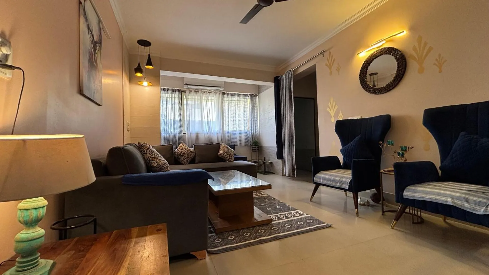 2Bhk In Vasant Kunj Apartment Jamb